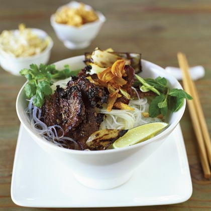 Grilled Beef with Lemon Grass and Garlic (Bo Nuong Xa Toi) Grilled Beef with Lemon Grass and Garlic (Bo Nuong Xa Toi)
