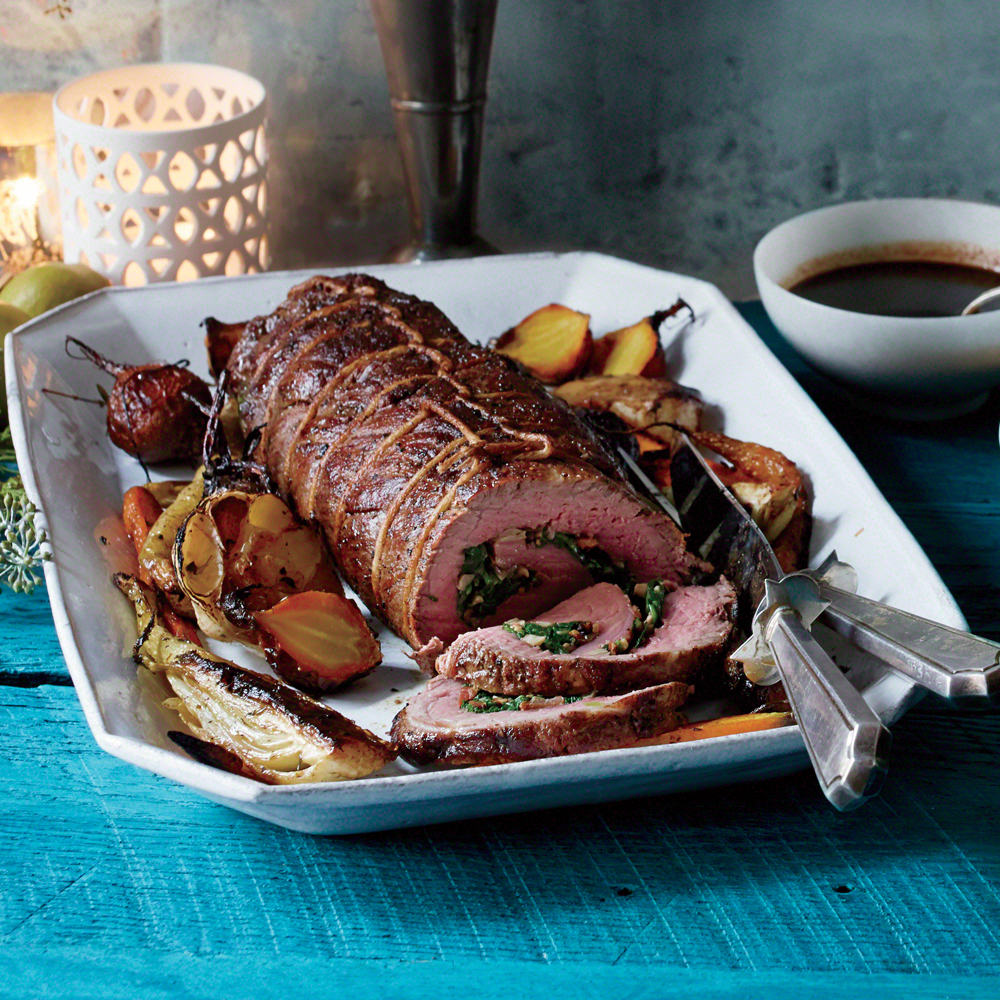 Spinach and Mushroom-Stuffed Beef Tenderloin with Truffled Wine Sauce Spinach and Mushroom-Stuffed Beef Tenderloin with Truffled Wine Sauce