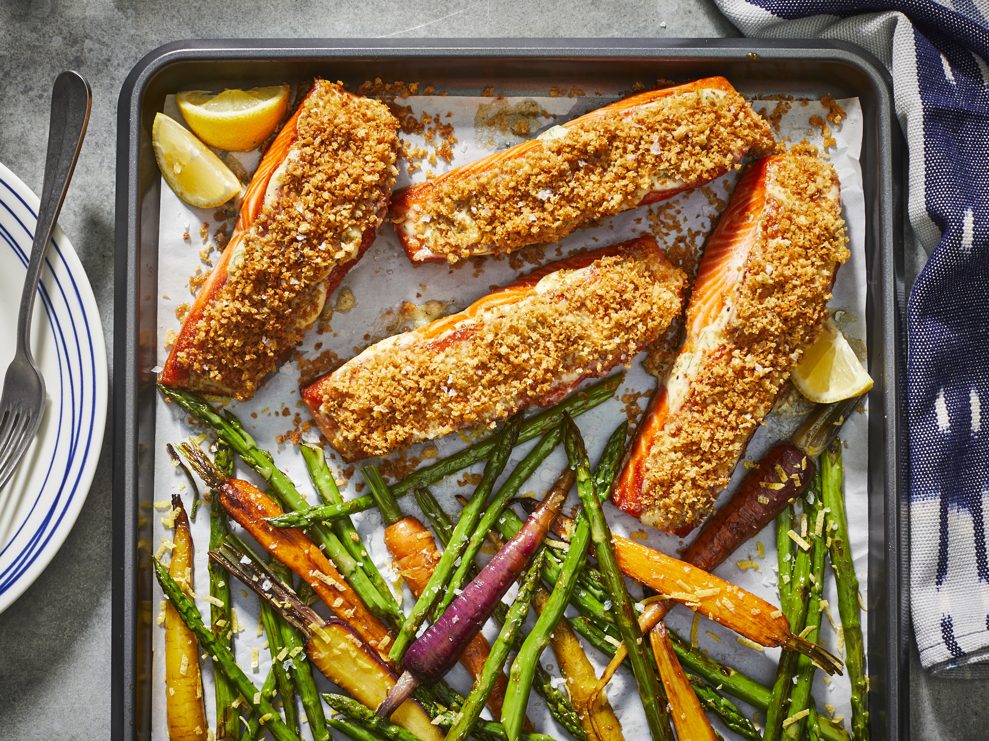 Crispy Sheet Pan Salmon with Lemony Asparagus and Carrots Crispy Sheet Pan Salmon with Lemony Asparagus and Carrots