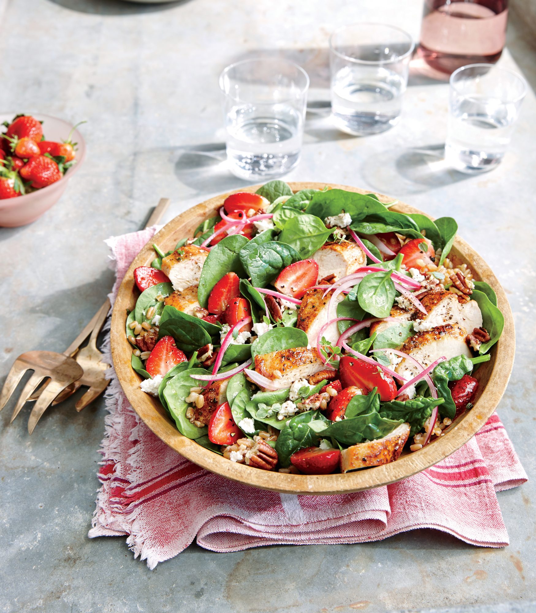 Strawberry-Chicken Salad with Pecans Strawberry-Chicken Salad with Pecans