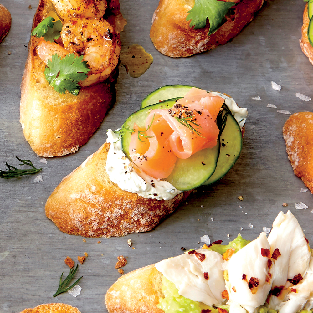 Crostini with Cucumber, Smoked Salmon, and Dill
