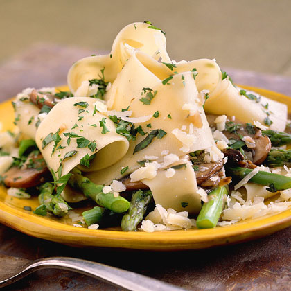 Pasta with Asparagus and Mushrooms Pasta with Asparagus and Mushrooms