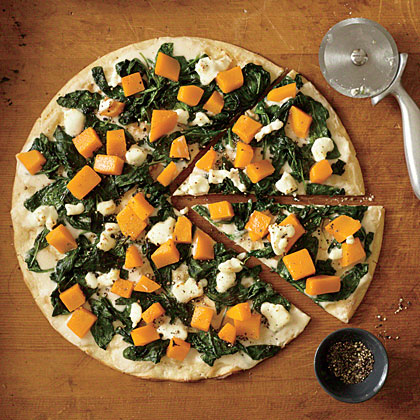 Butternut Squash Pizza with White Sauce, Spinach, and Goat Cheese Butternut Squash Pizza with White Sauce, Spinach, and Goat Cheese