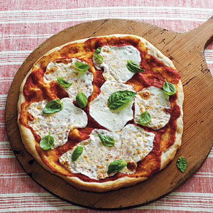 Mozzarella and Basil Pizza Mozzarella and Basil Pizza
