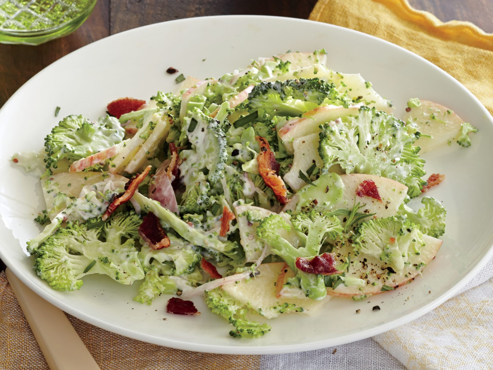 Shaved Broccoli-Apple Salad with Tarragon Dressing and Bacon Shaved Broccoli-Apple Salad with Tarragon Dressing and Bacon