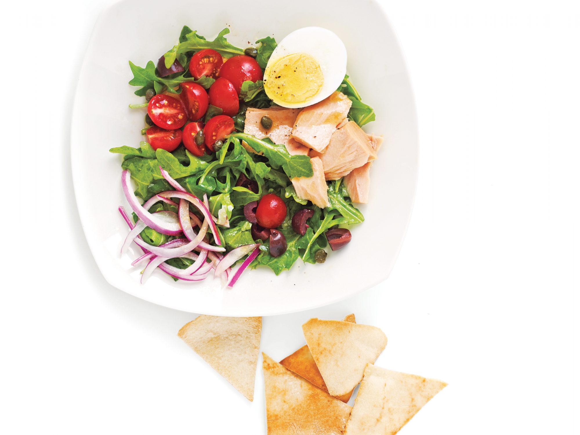 Tuna, Arugula, and Egg Salad with Pita Chips Tuna, Arugula, and Egg Salad with Pita Chips