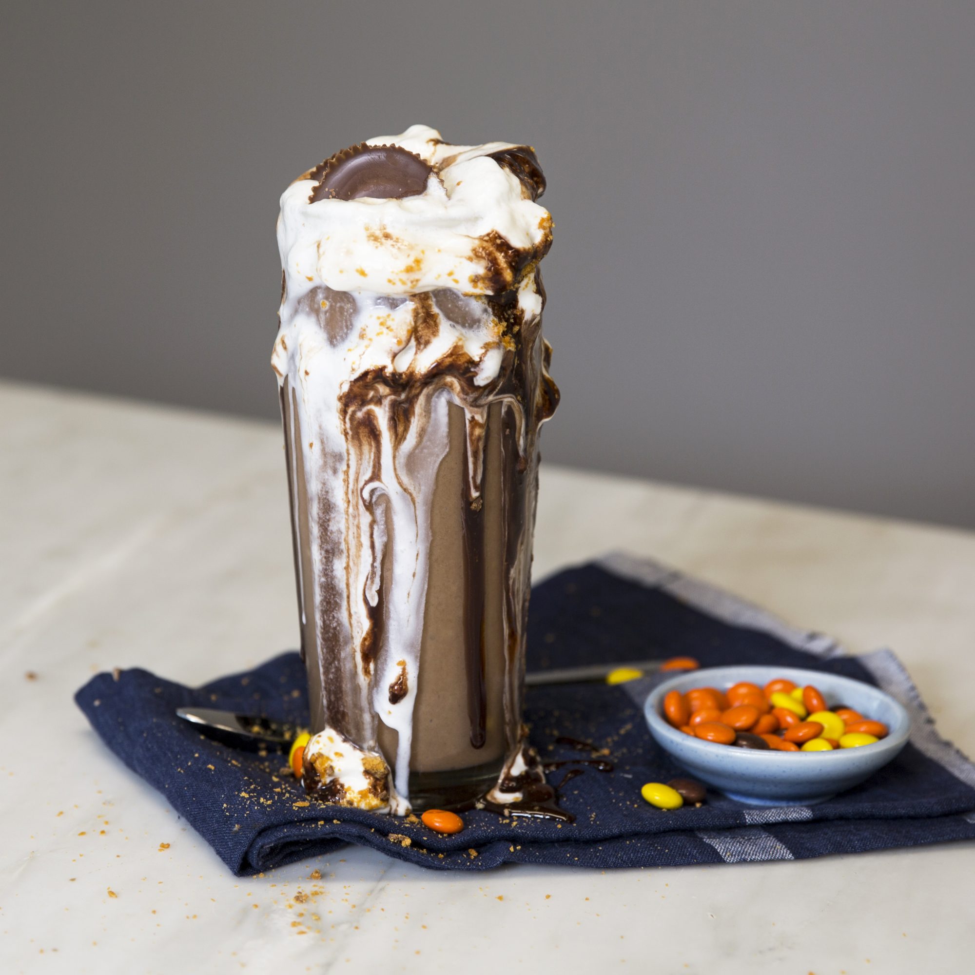 Chocolate-Peanut Butter Banana Shake Chocolate-Peanut Butter Banana Shake