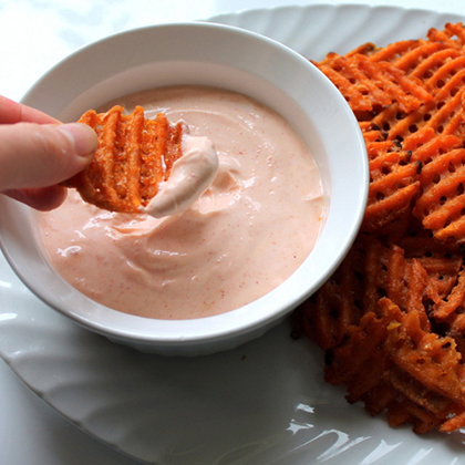 Sriracha Sour Cream Dipping Sauce Sriracha Sour Cream Dipping Sauce