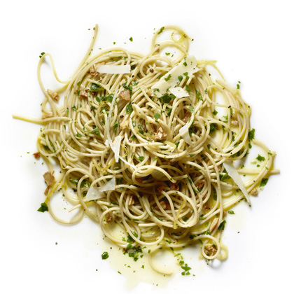 Whole-Wheat Spaghetti with Garlic, Parsley, and Lemon Whole-Wheat Spaghetti with Garlic, Parsley, and Lemon