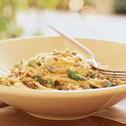 Spaghetti with White Clam Sauce Spaghetti with White Clam Sauce