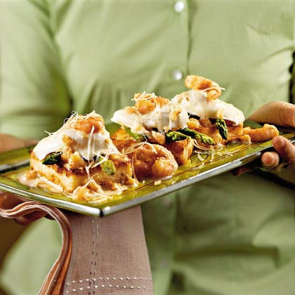 Shrimp-and-Grits Eggs Benedict Shrimp-and-Grits Eggs Benedict