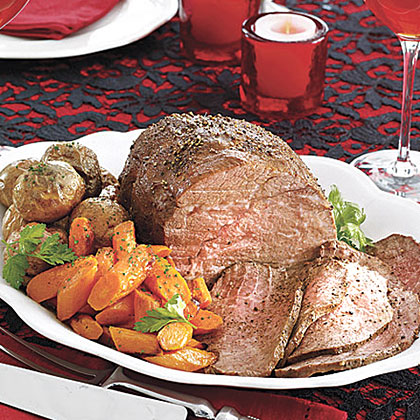 Sirloin Tip Roast with Carrots and Baby Red Potatoes Sirloin Tip Roast with Carrots and Baby Red Potatoes