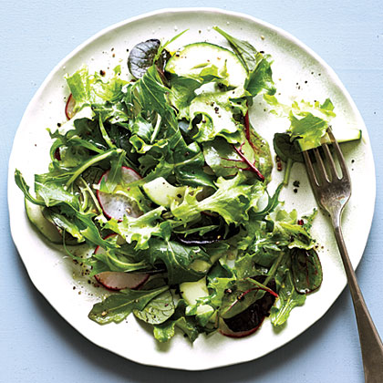 Green Salad with Simple Vinaigrette Green Salad with Simple Vinaigrette
